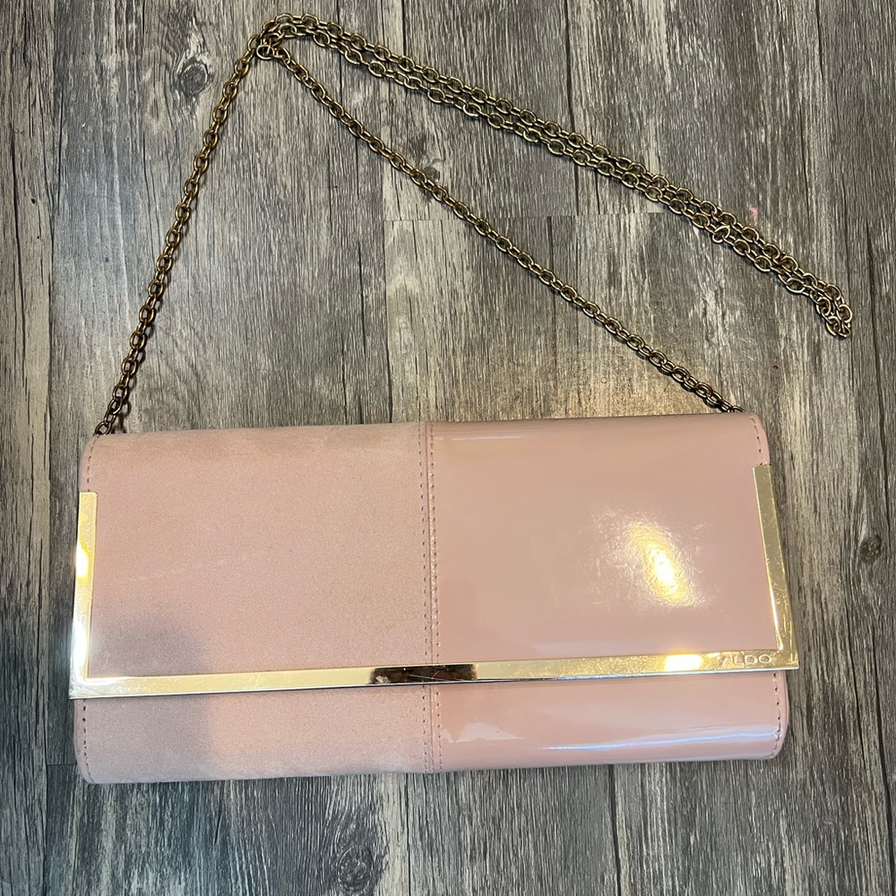 Aldo Blush Ctossbody with Gold Chain GUC